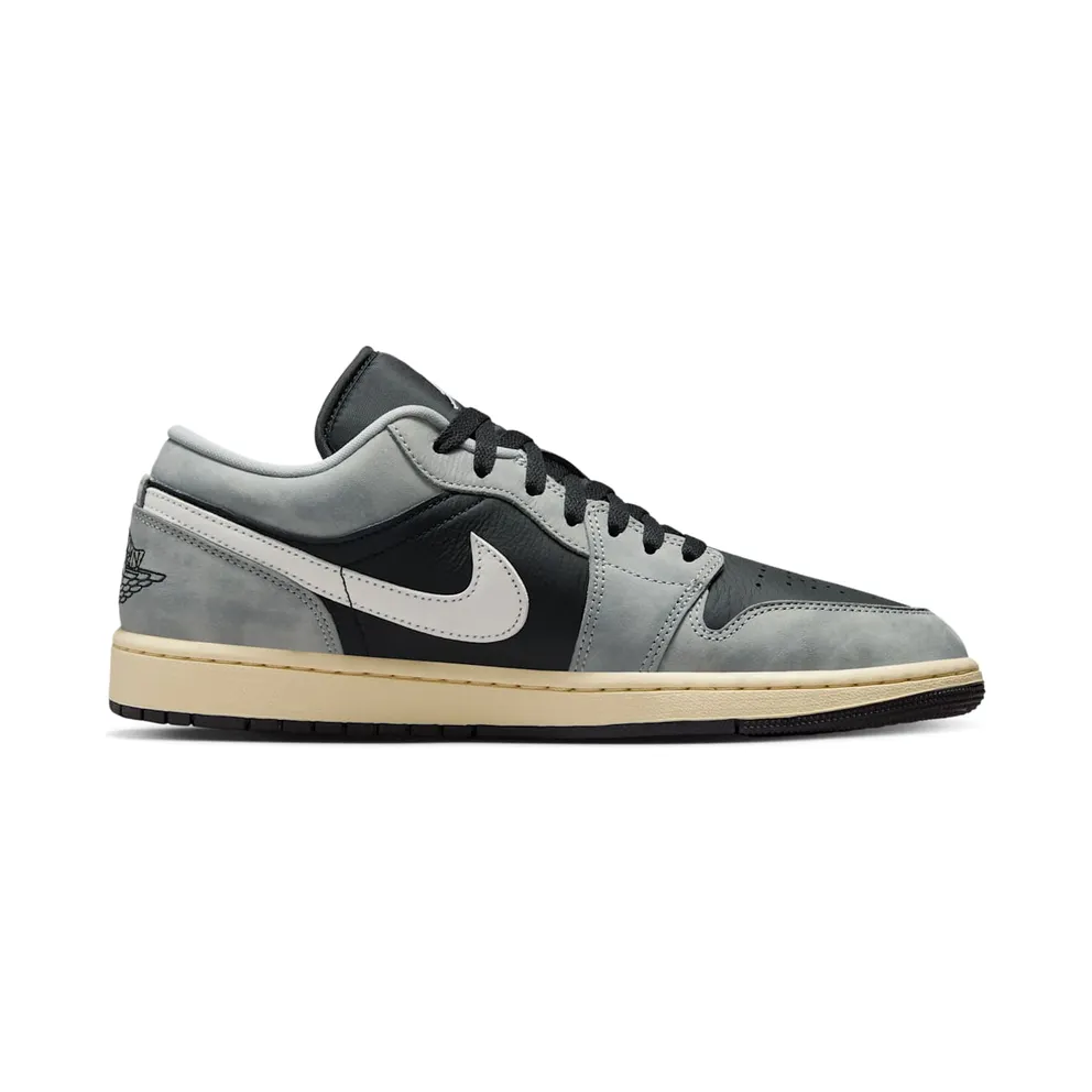 Air Jordan 1 Low SE “Light Smoke Grey” (HQ2010-012)