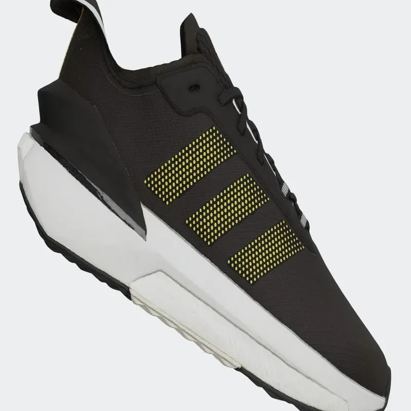 Adidas Avryn Core Black / Core Black / Solar Gold (HP5970)