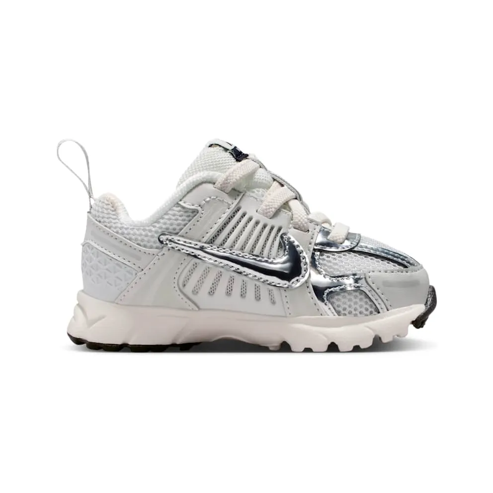 Nike Vomero 5 TD “Photon Dust Gridiron Sail Chrome” (IM9466-001)