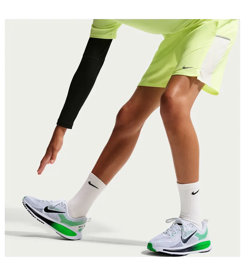 nike-vomero-18 HQ2157-116