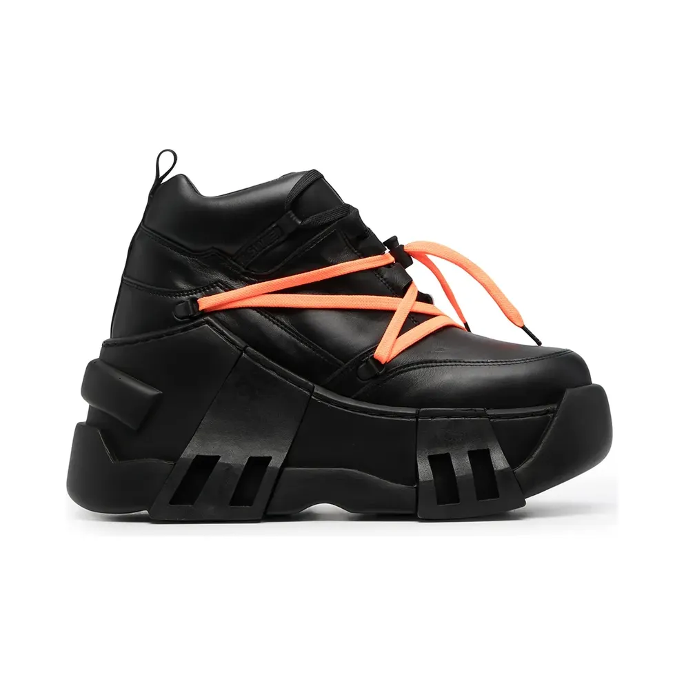 SWEAR Amazon Boots with plateauzool – Black (SAZ0001JM005YC1I)