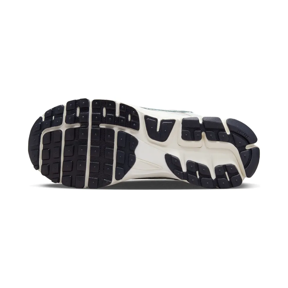 Nike Zoom Vomero 5 Photon Dust/Gridiron/Sail/Chrome (FD0884-025)
