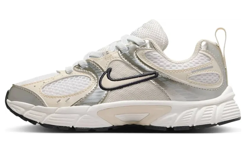 Nike V5 RNR HQ6412-102