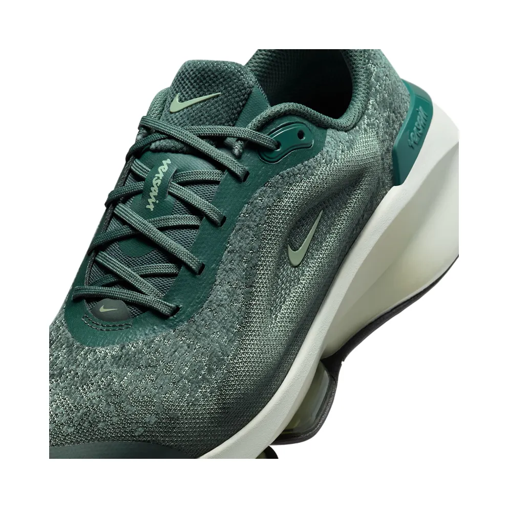 Nike Versair “Vintage Green / Light Silver / Oil Green / Jade Horizon” (DZ3547-300)