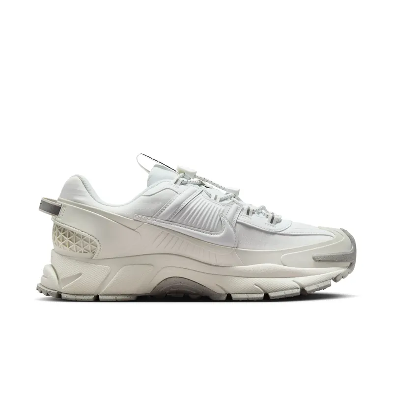 Nike Zoom Vomero Roam “Summit White” (HV6410-100)