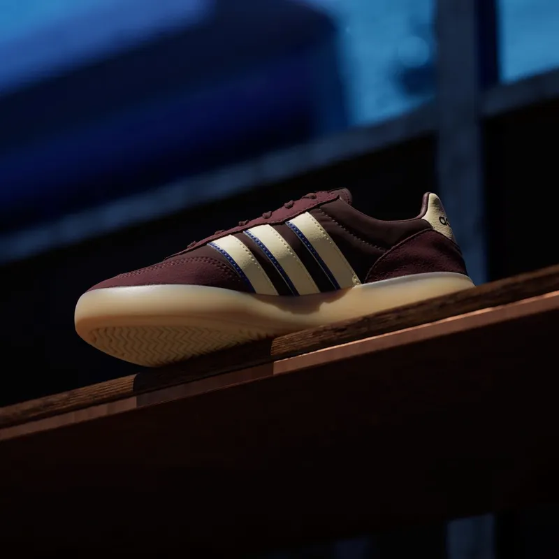 Adidas Barreda Decode Maroon / Warm Vanilla / Royal Blue (JR3544)