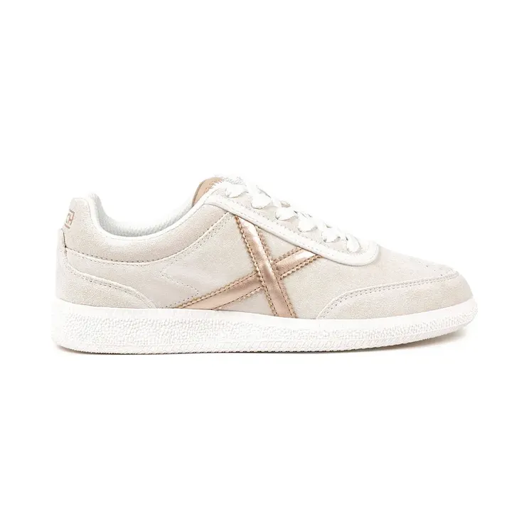 Munich White (407802540)