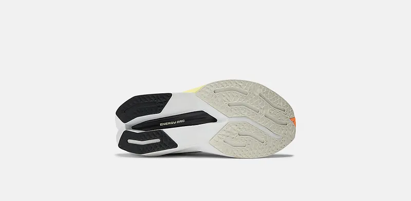 New Balance FuelCell SuperComp Trainer v3 Angora Hot Mango (WRCXCA4)