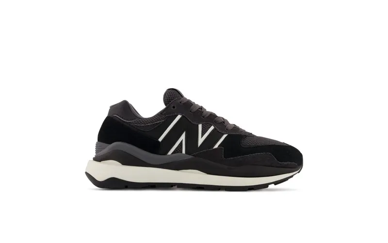 New Balance New Balance Black/White (W5740CHB)