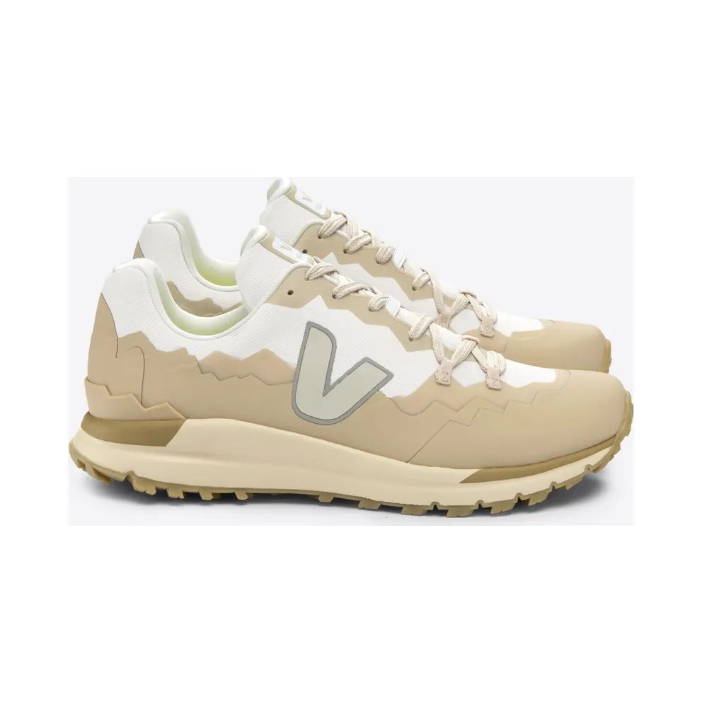 Veja FITZ ROY TREK SHELL GRAVEL PIERRE ALMOND – “Beige” (FR2303371A)