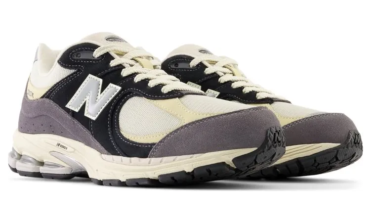 new-balance-2002r M2002RSH