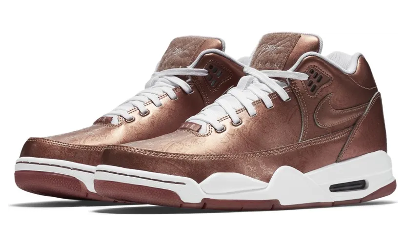 nike-sneaker 724986-900