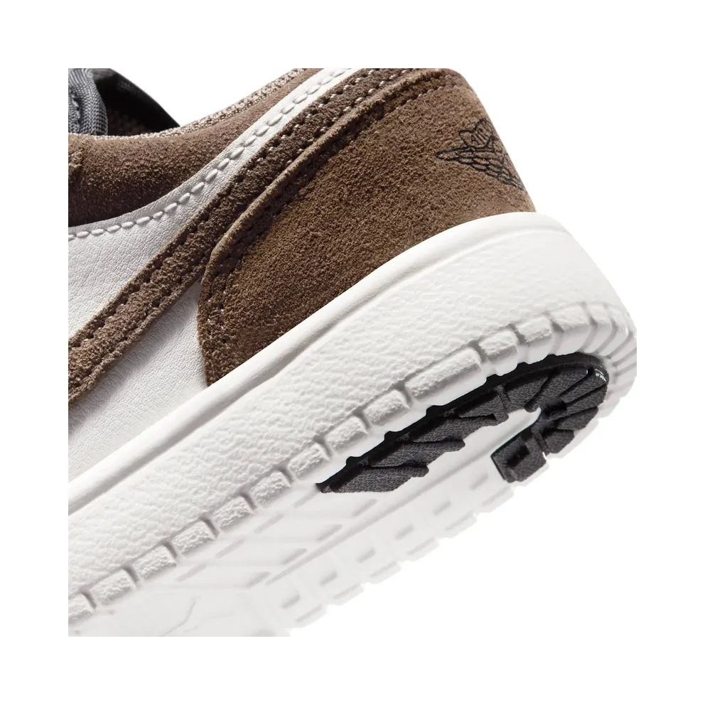 Air Jordan 1 Brown (DR9748-200)