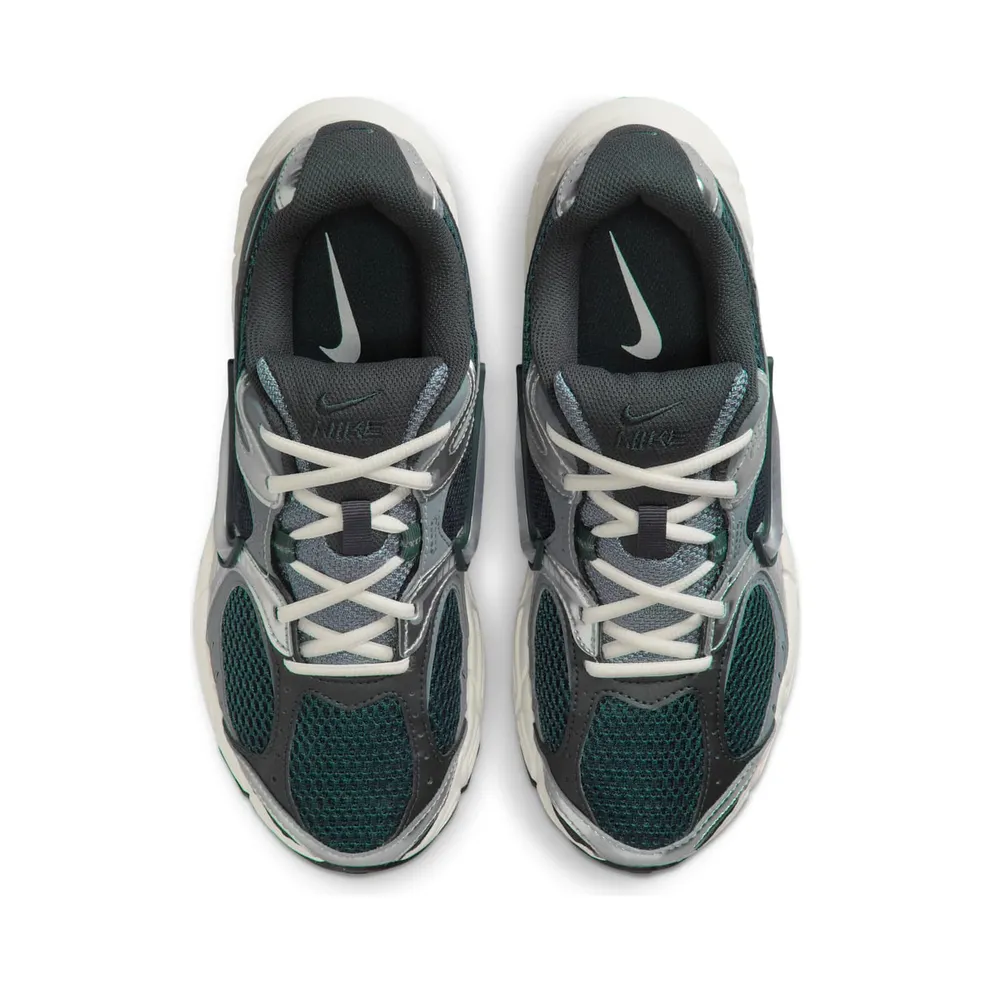 Nike V5 RNR “Seaweed Metallic Silver” (HQ7901-300)