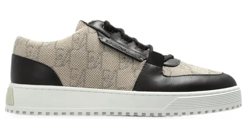 Emporio Armani Sneakers met monogram-print en vlakken – Beige (EM007326AF29506)