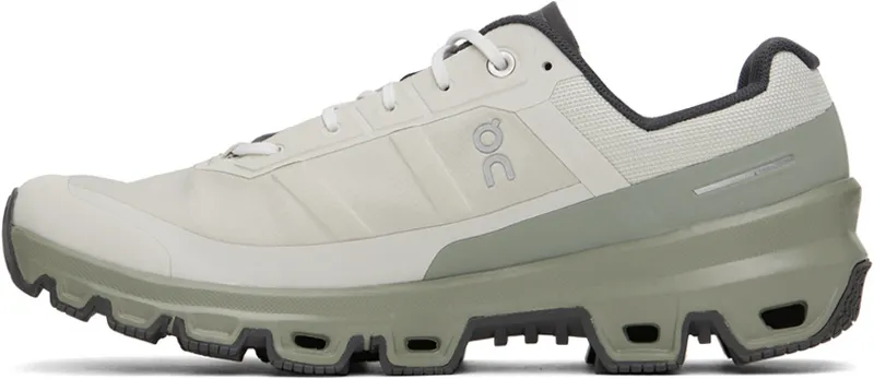 On Off-White Cloudventure (32.98569)