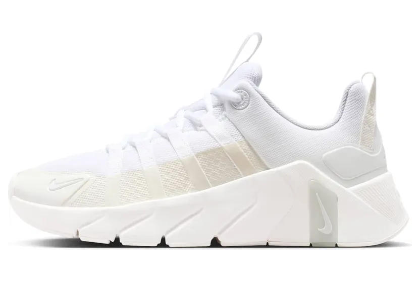 nike-metcon II7406-101