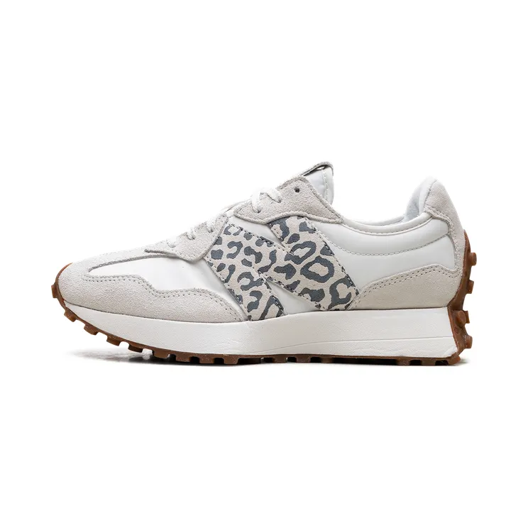 New Balance 327 “Sea Salt Leopard”: panterprint als neutral