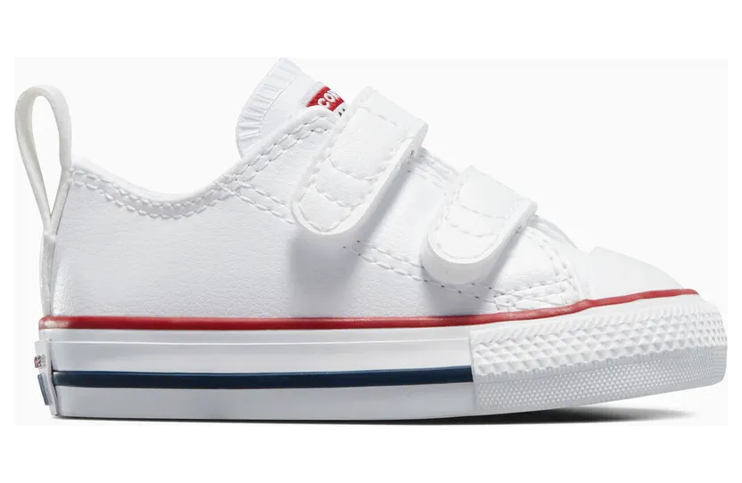 converse-chuck-taylor-all-star 748653C