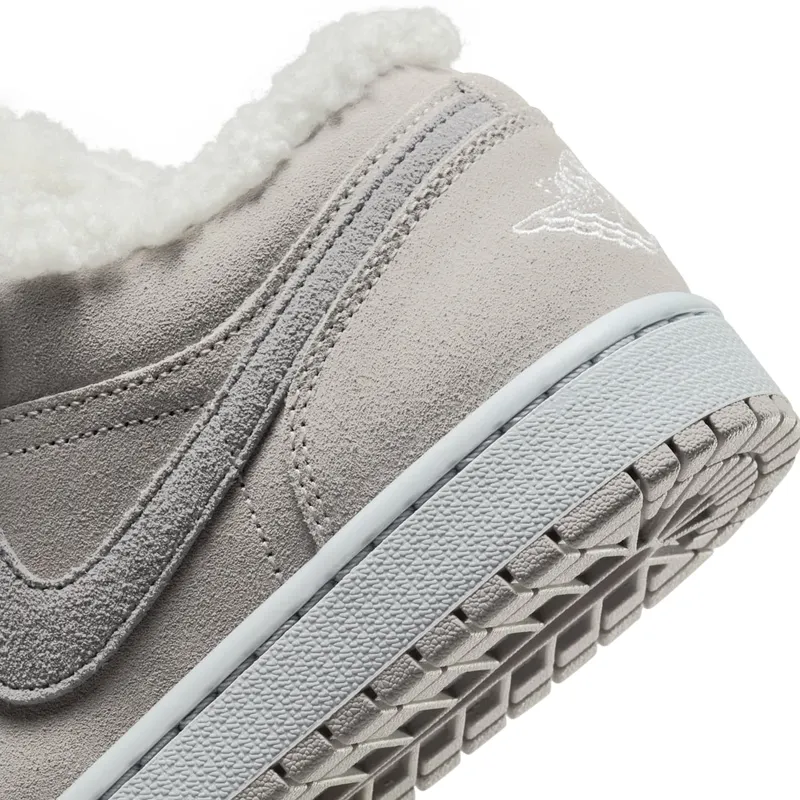 air-jordan-1 DO0750-002
