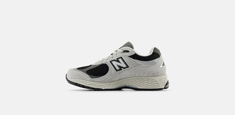 New Balance 2002R Grey Black (M2002RFH)