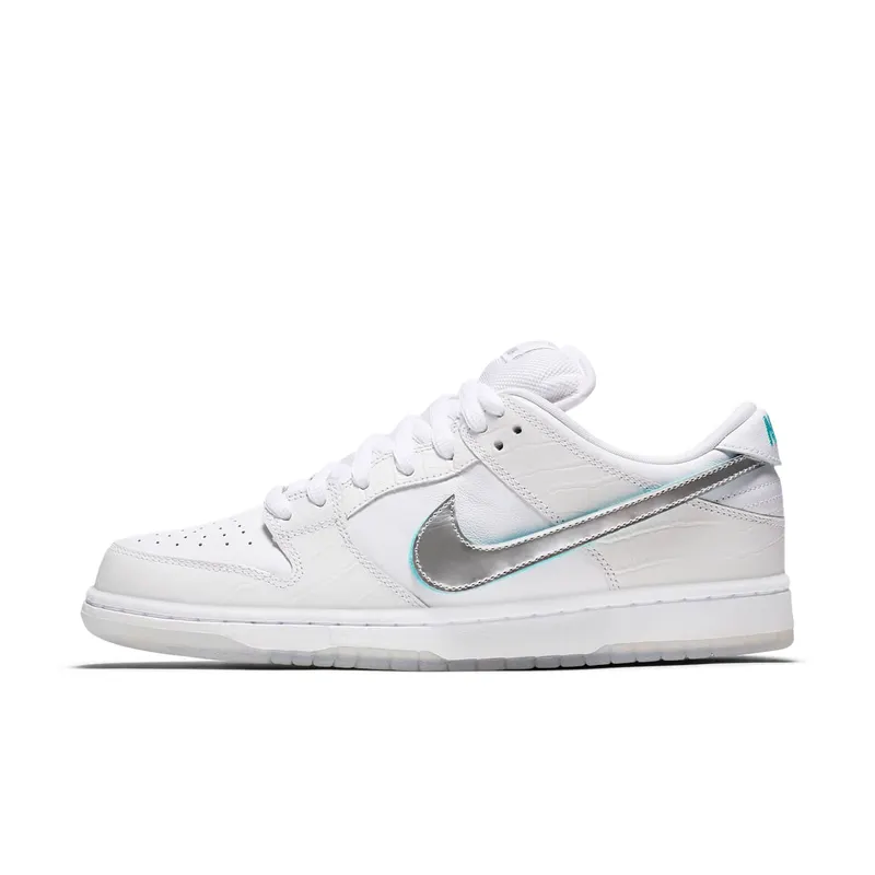 Nike SB x Diamond Supply Co. Dunk Low ‘White Diamond’ (2018) (BV1310-100)