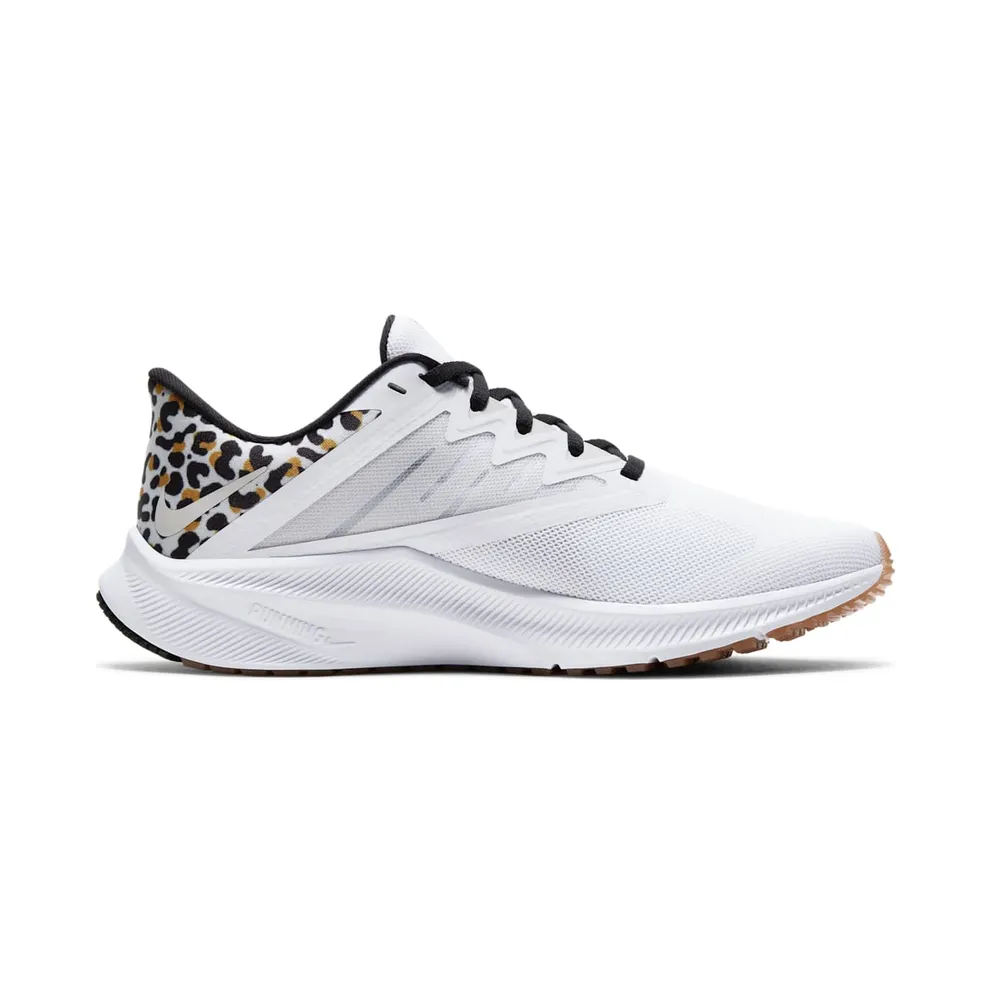 Nike Quest 3 Premium “White / Light Bone / Gum Light Brown / Black” (CV0149-110)