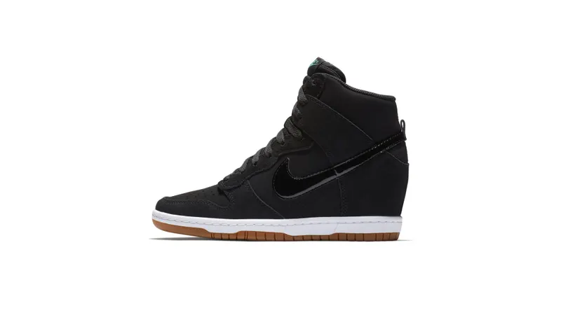Nike Dunk Sky Hi Black Gum (W) Black/Black-Sail-Gum-Medium Brown (644877-011)