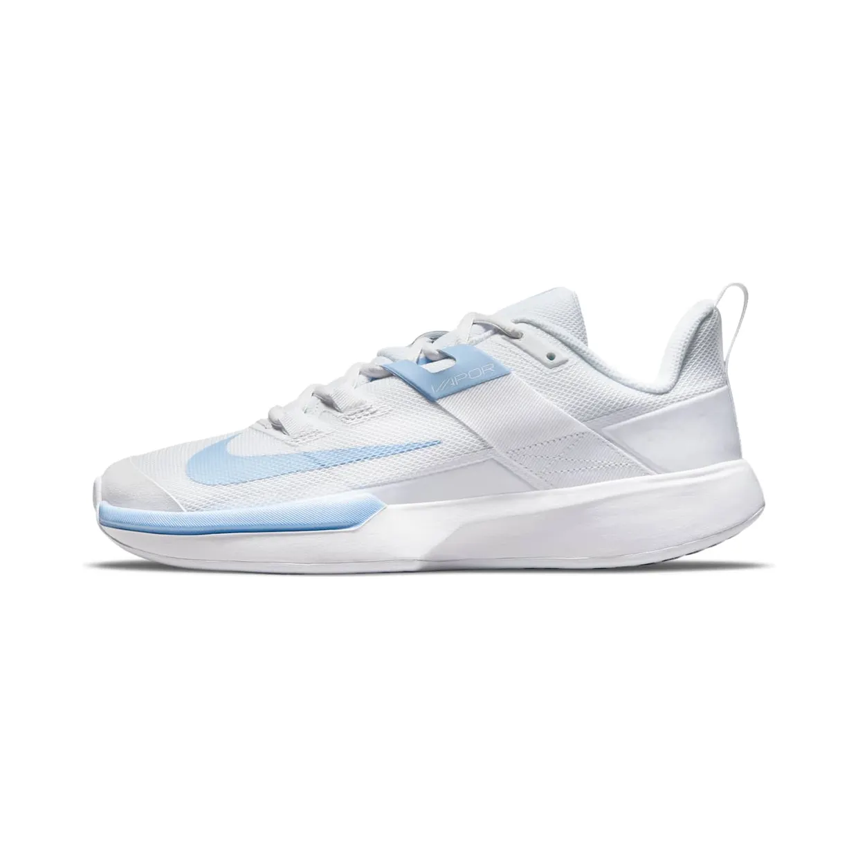 nikecourt DC3431-111