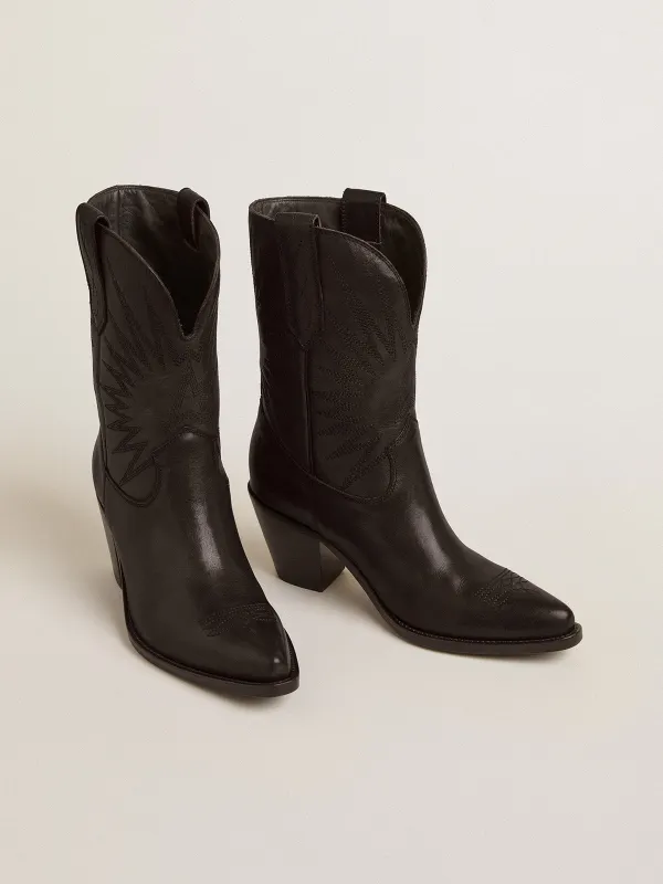Golden Goose Low Wish Star Boots In Black Leather With Tone-On-Tone Inlay Star (GWF00780.F006290.90100) (2)