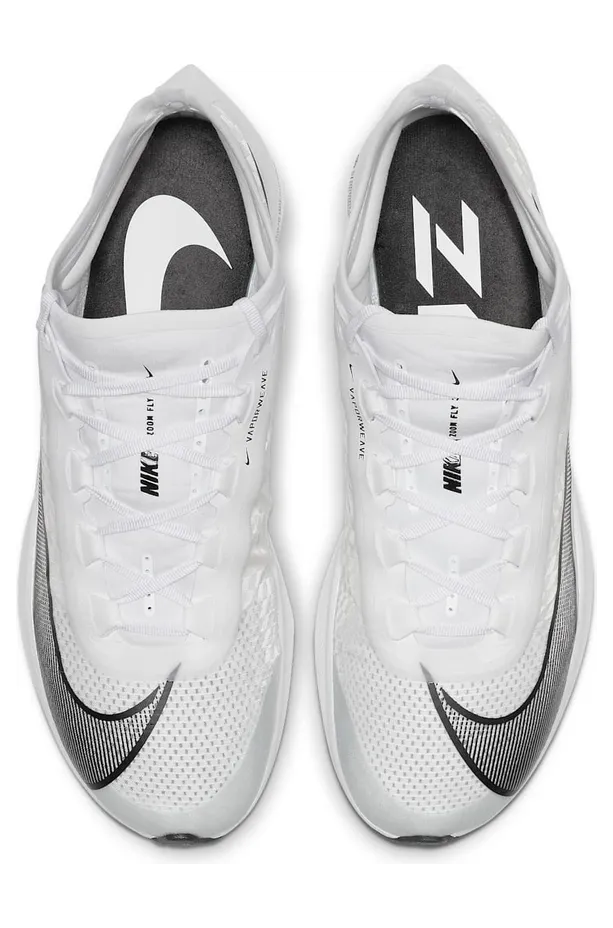 nike-zoom AT8240-100