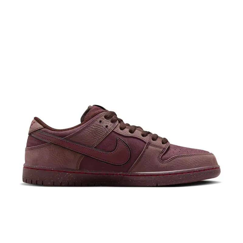 Nike SB Dunk Low Premium Burgundy Crush/Earth/Dark Pony/Dark Team Red (FN0619-600)