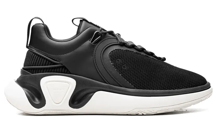 Balmain Asymmetrische B Court T Chunky Sneakers – Schwarz (VM1C240ILSDH)