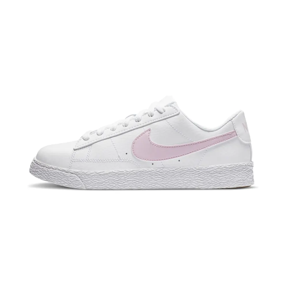 Nike Blazer Low Older Kids’ White (CZ7576-102)