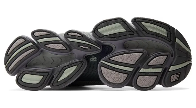New Balance Abzorb 2000 “Grey Day”: grijs was nog nooit zo luid (5)