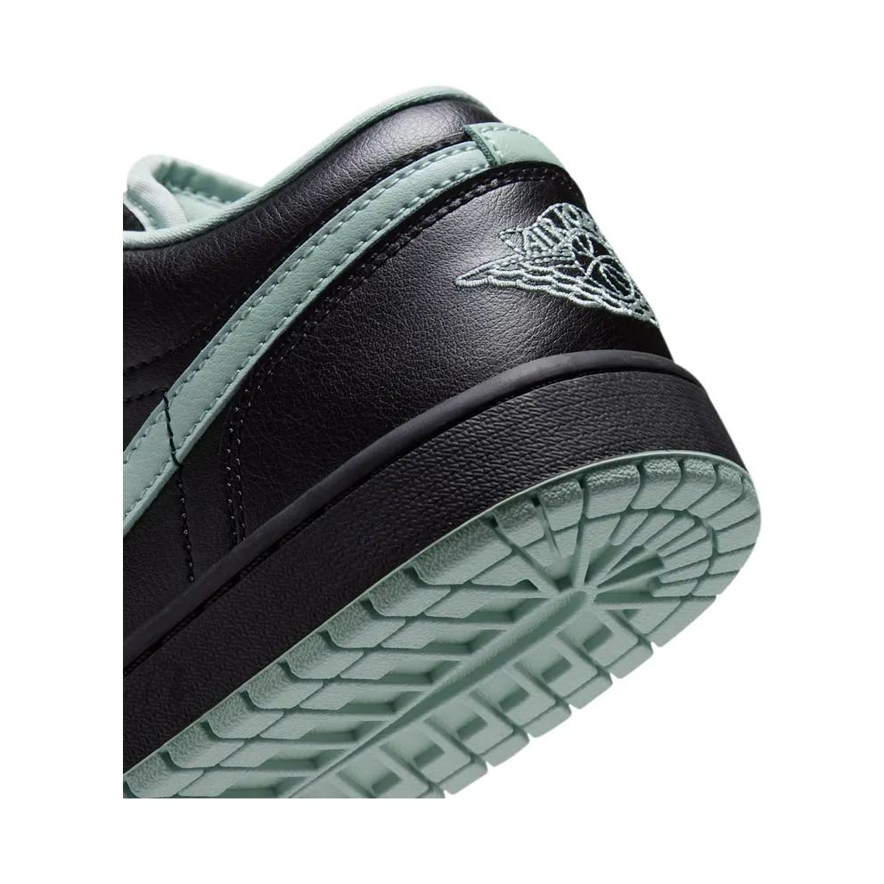 Air Jordan 1 Low “Black / Pistachio Frost” (DC0774-008)