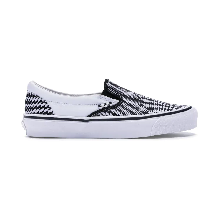 Vans END. x Slip-On LX ‘Vertigo’ Black/True White (VN0A32QNSZ6)