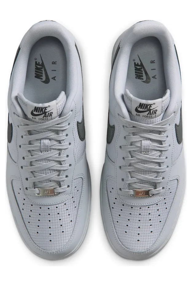 nike-air-force IR0952-002
