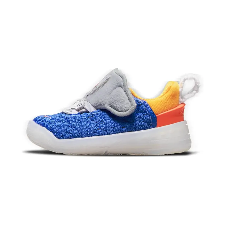 Nike LeBron 18 Low SE Bugs Bunny Tune Squad Space Jam “Hyper Royal / Light Smoke Grey / Orange / Crimson Bliss” (DB4964-410)