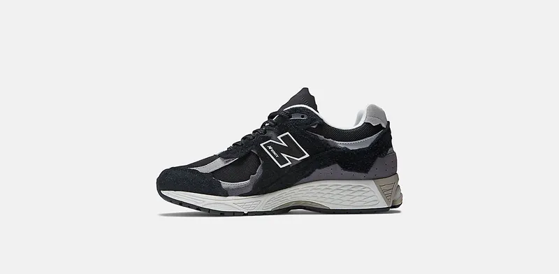 New Balance 2002R “Protection Pack – Black / Grey” (M2002RDJ)
