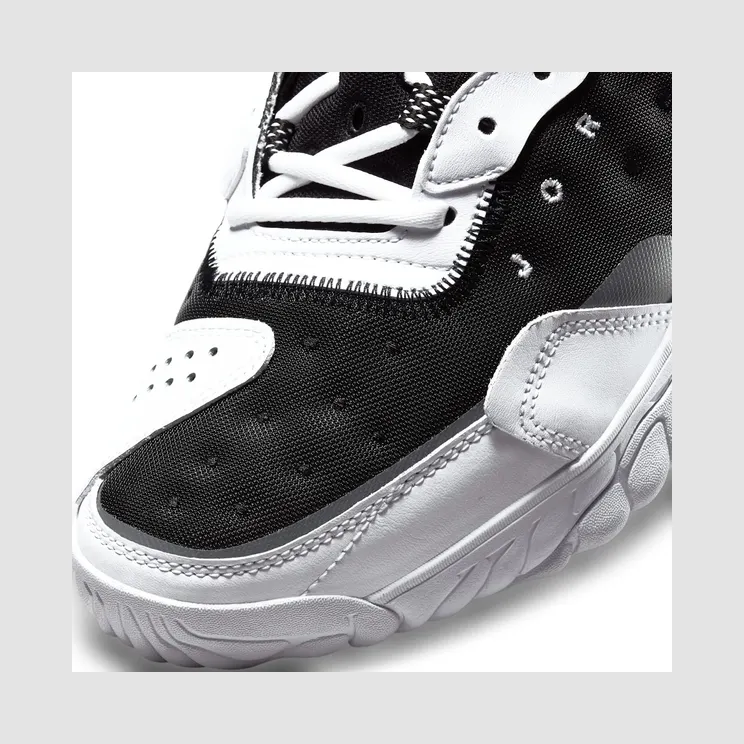 air-jordan-delta CV8121-011