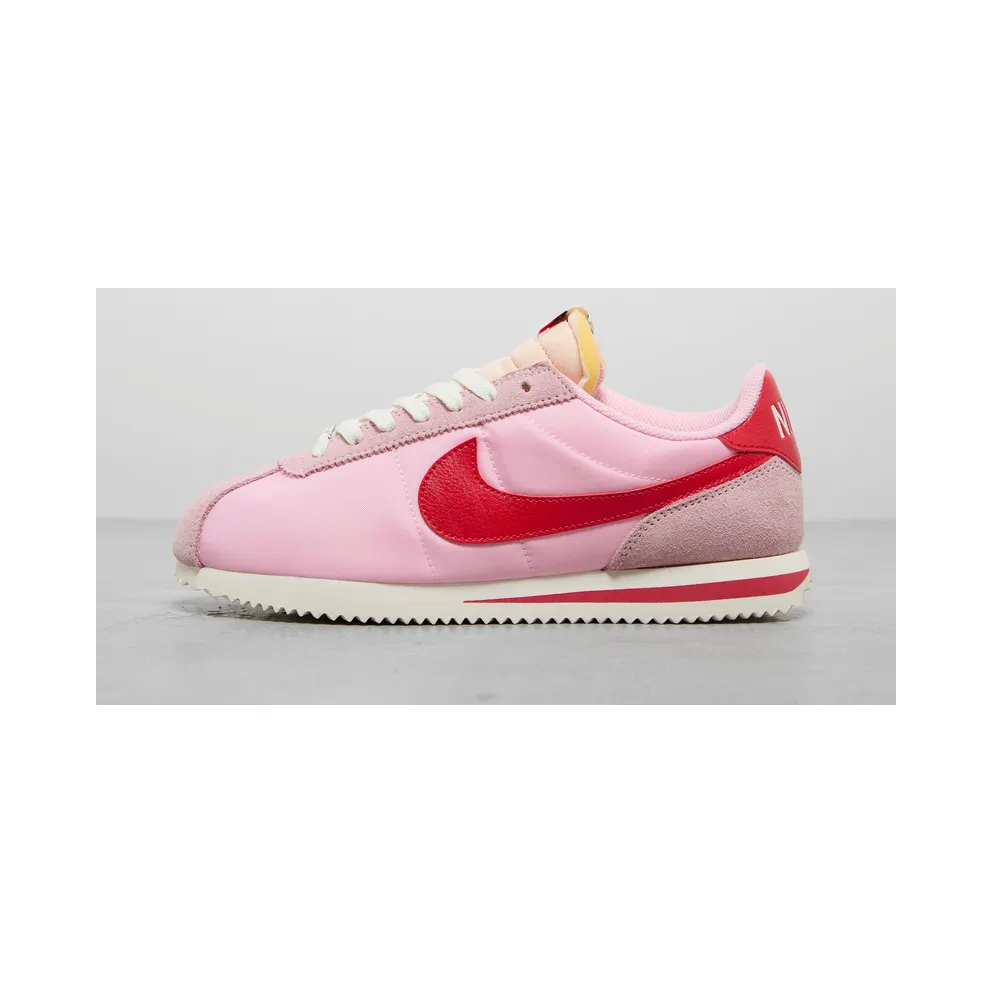 Nike Cortez TXT “Medium Soft Pink Sail” (HF9994-600)