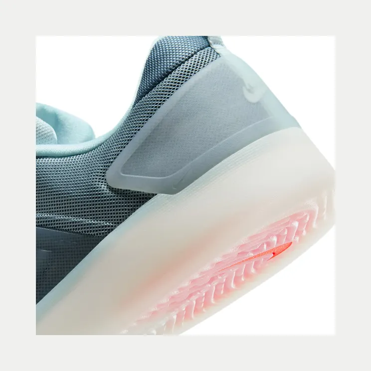 nike-zoom FQ1273-400