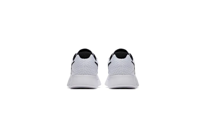Nike Tanjun White Black (W) White/Black (812655-100)