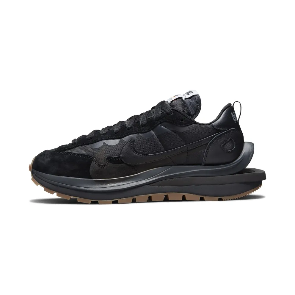 Nike x Sacai VaporWaffle Black Gum (DD1875-001)