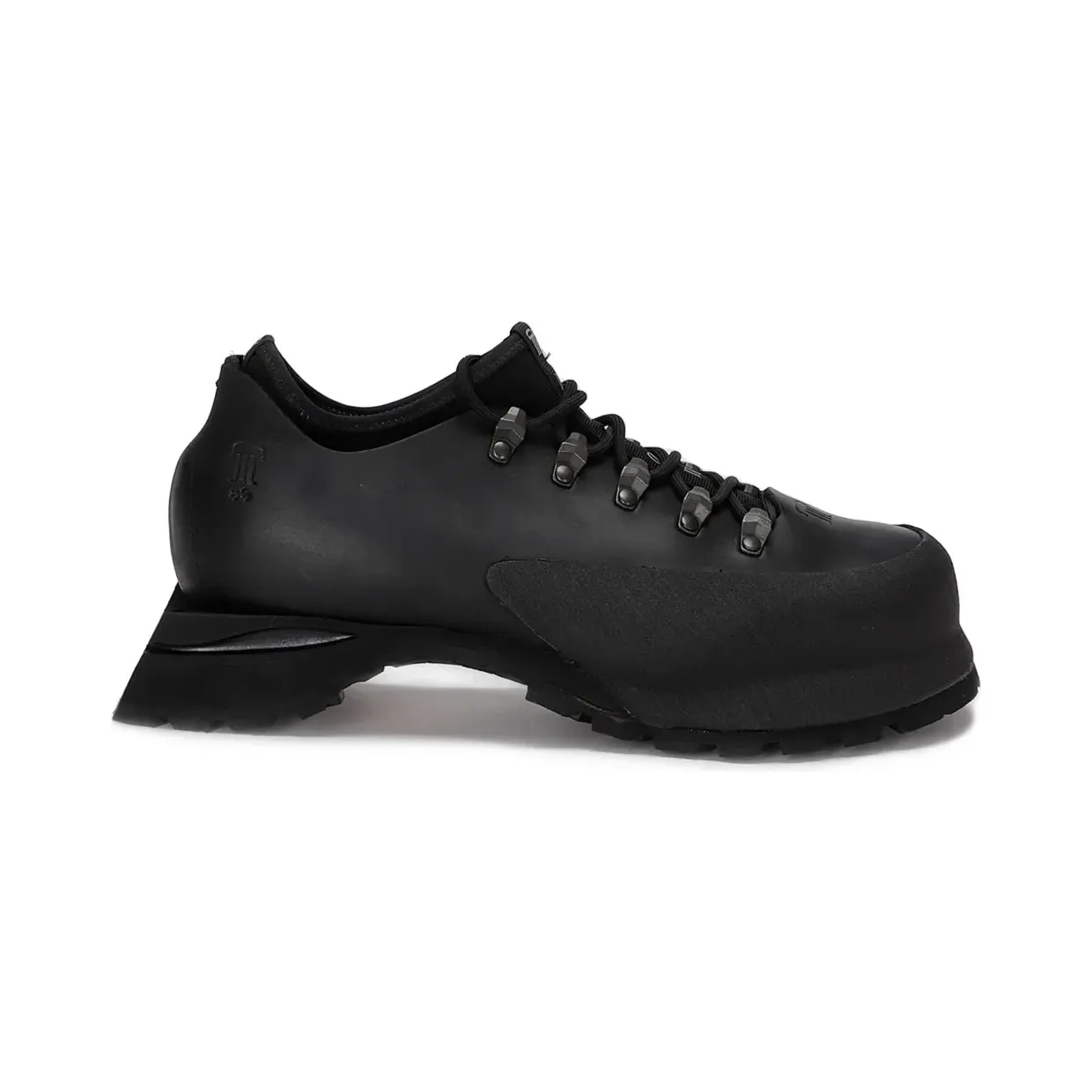 demon-sneaker POYANA
