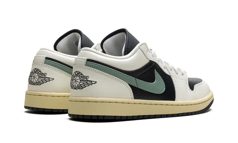 Air Jordan 1 Low “Jade Smoke” (DC0774-001)