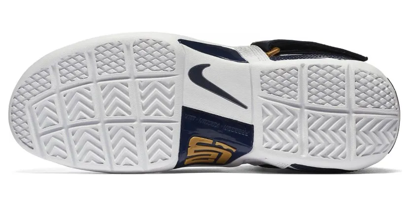 nike-zoom AO2088-400