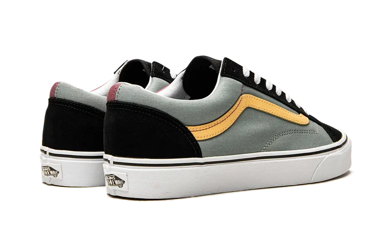 Vans Style 36 “Black/Red” (VN0A54F6B79)