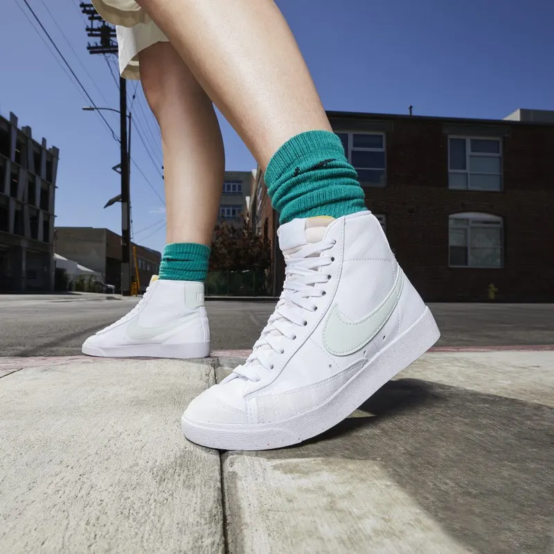 nike-blazer DQ4124-102